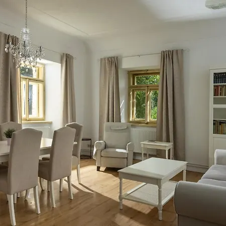 Kolowrat Apartment