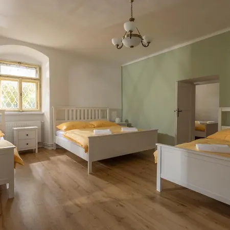 Kolowrat Apartment *